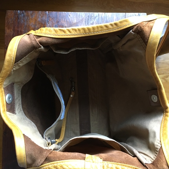 Rough & Tumble Small 7 Pocket Tote - Picture 3 of 4